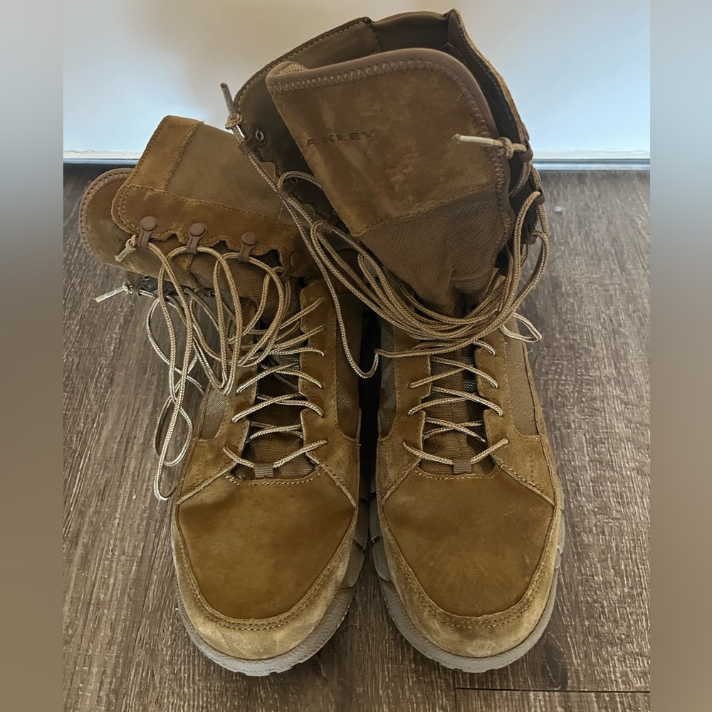 Oakley light assault 2 coyote brown combat boots